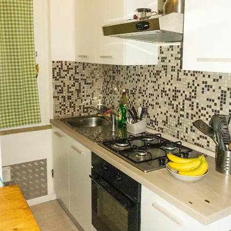 La Marque Jaune Guest house